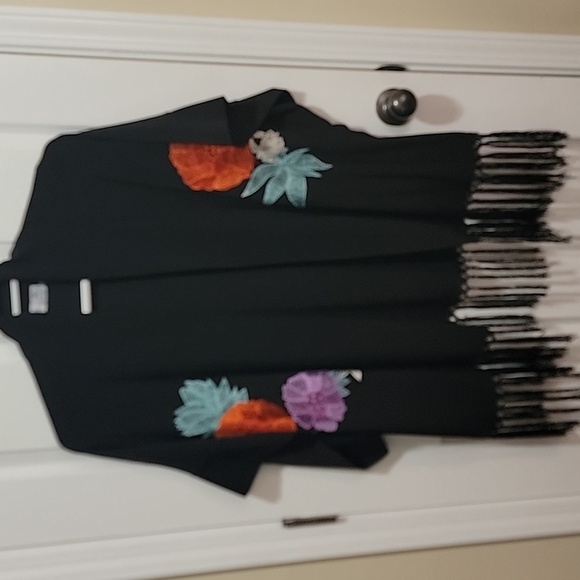 Disney Alice Wonderland Looking Glass Natori Black Floral Fringe Kimono L - Picture 14 of 15